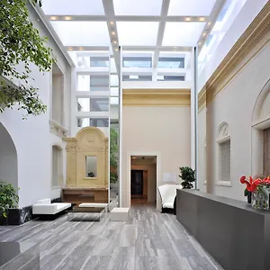 Ξενοδοχείο House, Κατάνια